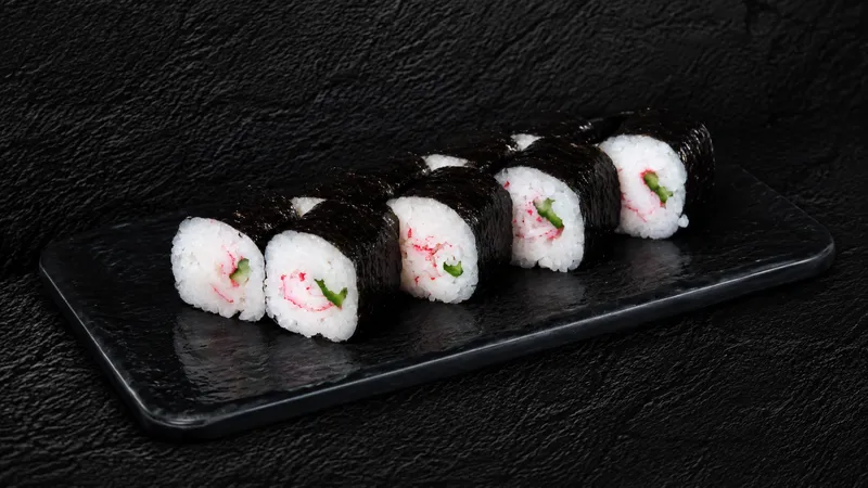 35-SURIMI MAKI (8 pc.)