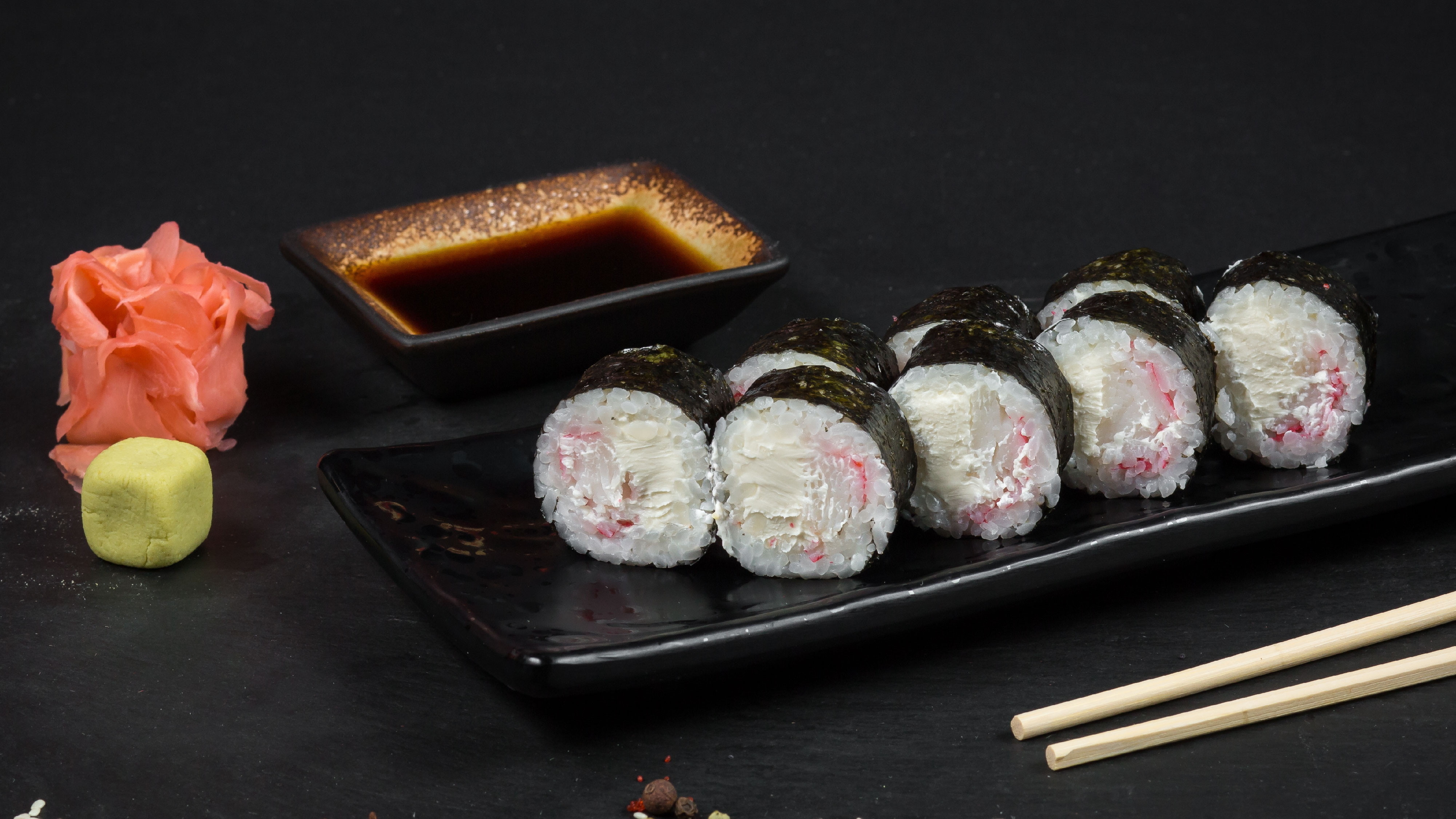 88-CRAB CHEESE MAKI (8 gab.)